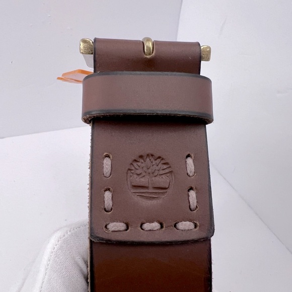 TIMBERLAND MEN’S BELT, BROWN COLOR, LEATHER WITH GOLD BUCKLE, LARGE (38/40) - Picture 5 of 10